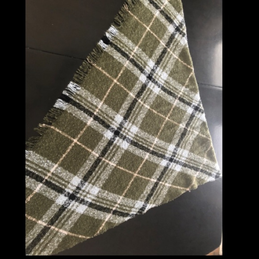 Scarf - Picture 2 of 2